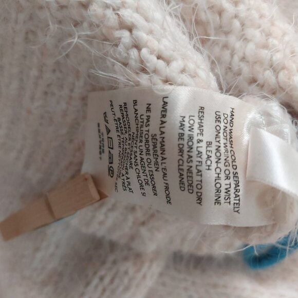 Free People Oversized Cardigan Medium Cream Fuzzy Sweater NWOT Winter Boho Cozy - Picture 10 of 15